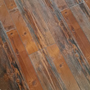 Old Pine EIR laminate flooring