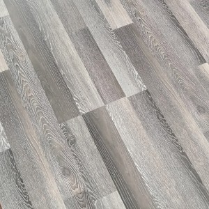 8mm Oak Laminate Flooring