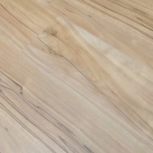 8mm Oak Laminate Flooring