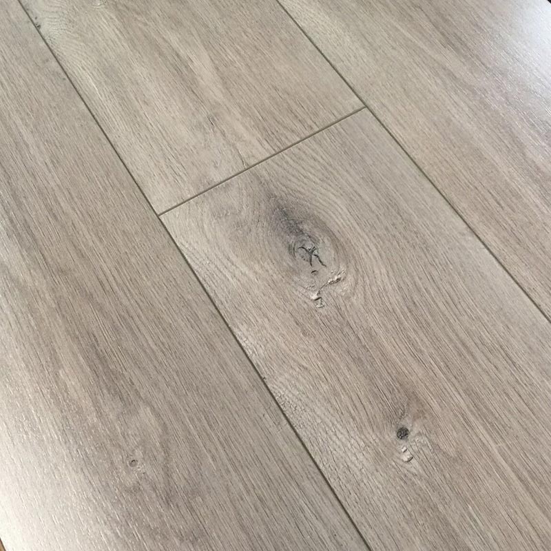 CRV205-12mm-laminate-wooden-flooring
