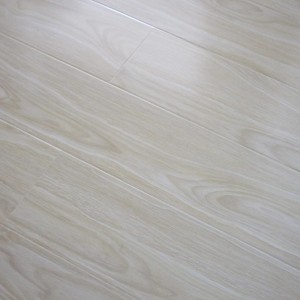 Natural oak color 12mm laminate flooring