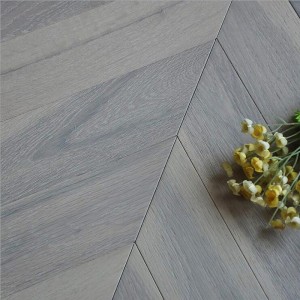 600*90*18mm Gray Oak Chevron Wooden Flooring