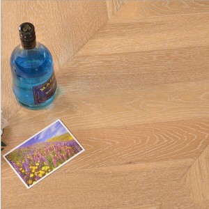 Wirebrushed Chevron Wood Flooring