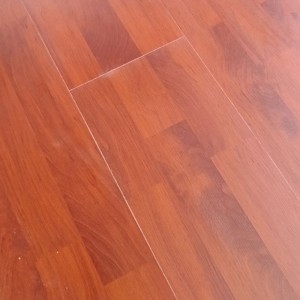 dark Oak Laminate Flooring