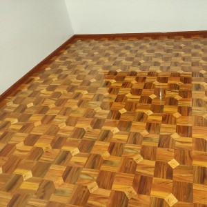 light color EIR laminate flooring