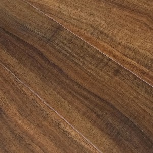 light Oak Laminate Flooring