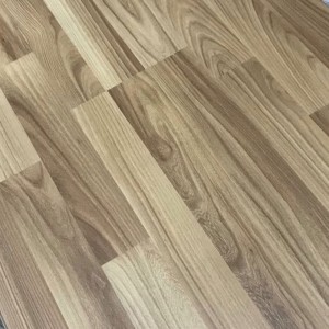 light Oak Laminate Flooring