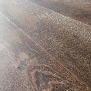 Brush Oak EIR  Spc Vinyl Plank Flooring